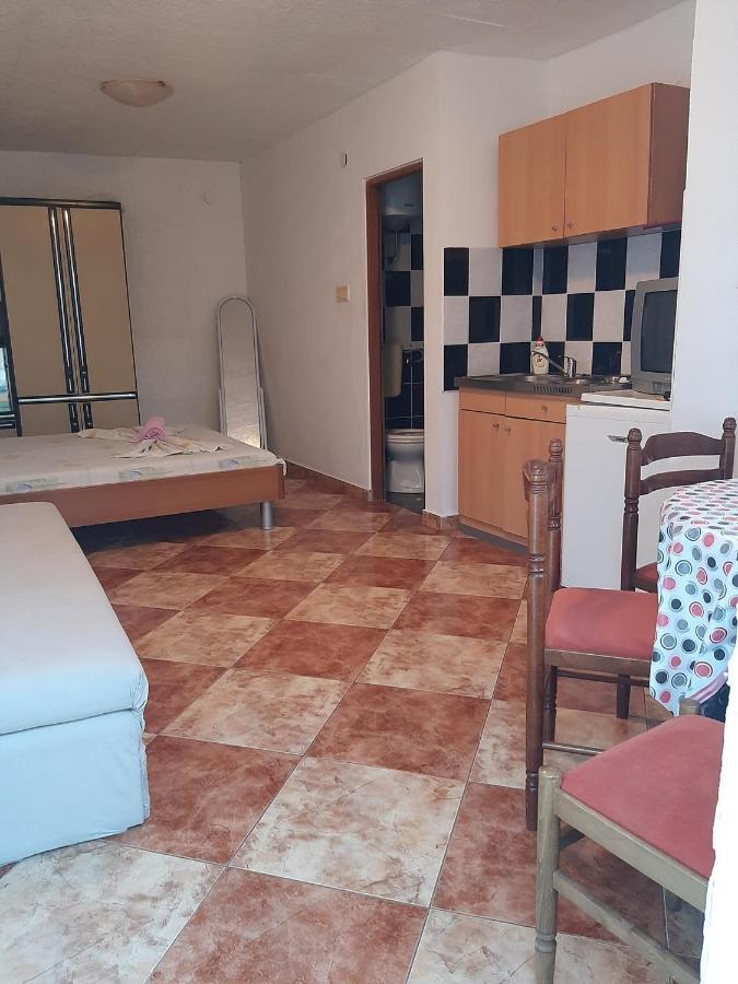 App Borna Apartamento Crikvenica Exterior foto